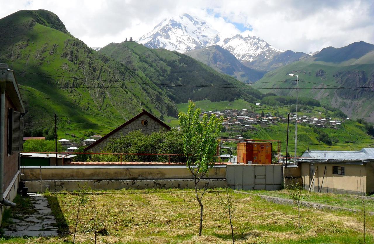Guest House Kavtarashvili 38 Kazbegi Eksteriør billede
