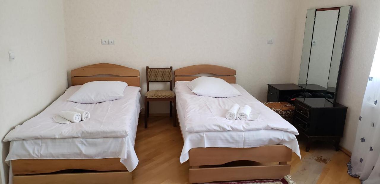 Guest House Kavtarashvili 38 Kazbegi Eksteriør billede